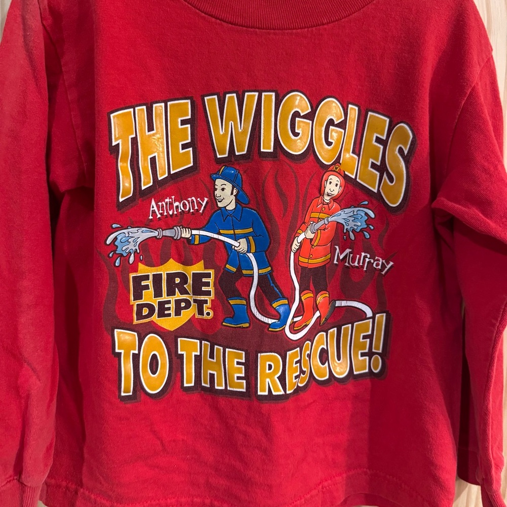 The Wiggles Vintage 2003 Fire Dept To The Rescue Red Long Sleeve Shirt Kids‎ Med